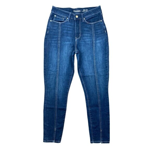 Signature by Levi Strauss & Co. Women Dark Wash High Rise Skinny Ankle Crop Jean - Picture 4 of 9